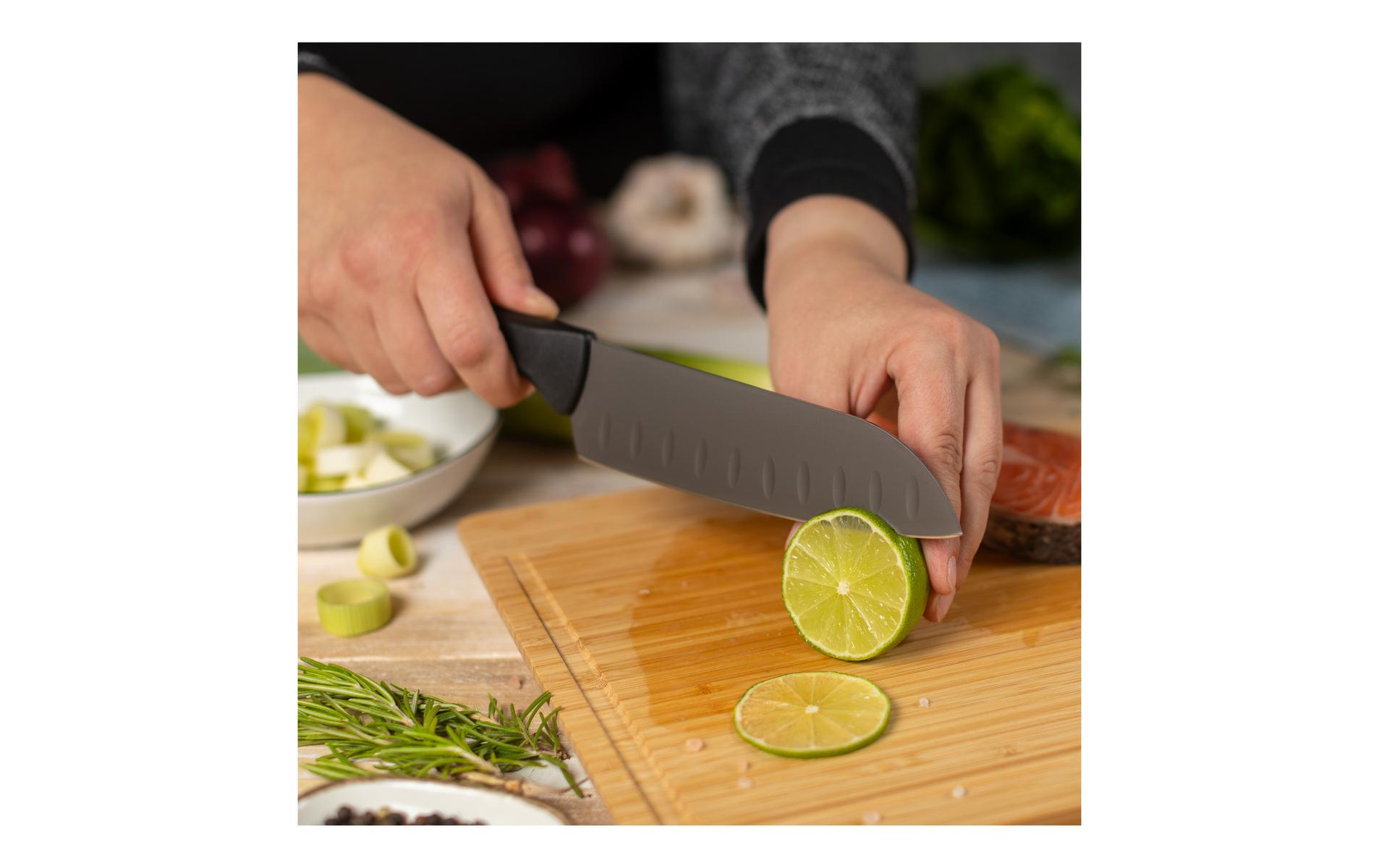 Santokumesser SchwarzElegantes Messer mit Kullenschliff