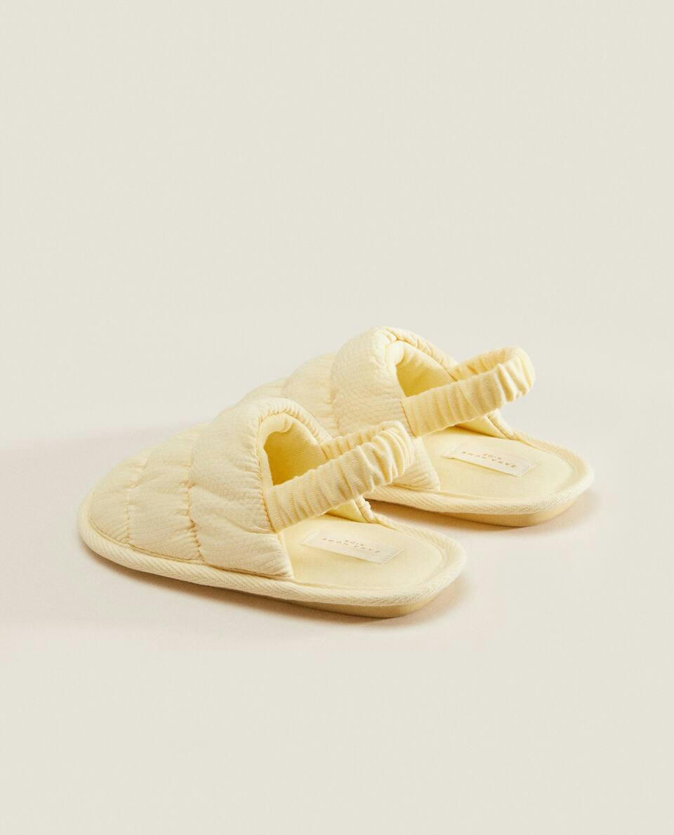 CHINELOS ACOLCHOADOS