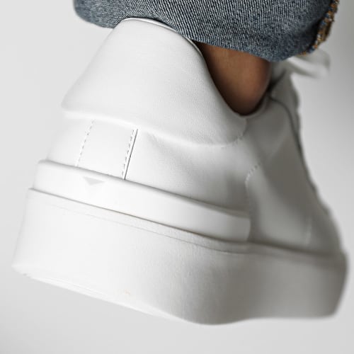 Baskets FM8PATLEA12 White