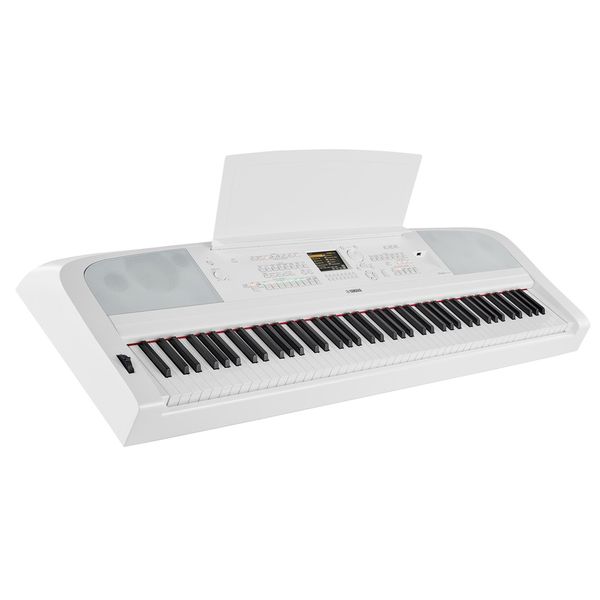 Yamaha DGX-670 WH
