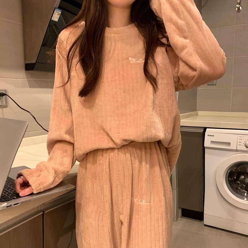 ANORA - Pyjamaset: fleece top met lange mouwen en tekstprint + broek