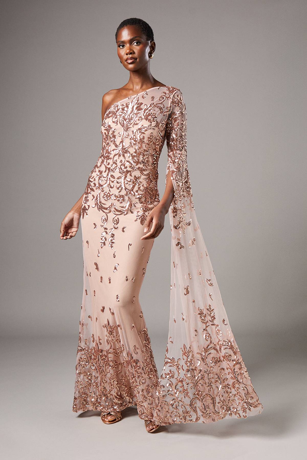 Coast Robe Maxi Asymétrique En Dentelle Avec Manche Cape