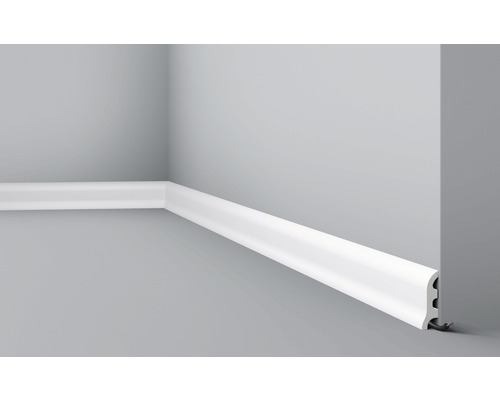 Plint C4 1 st. 2 m x 15 x 55 mm
