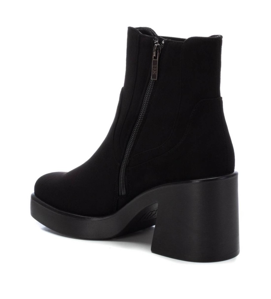 Botas de cano curto Xti 142155 pretas - Altura do salto: 8 cm -