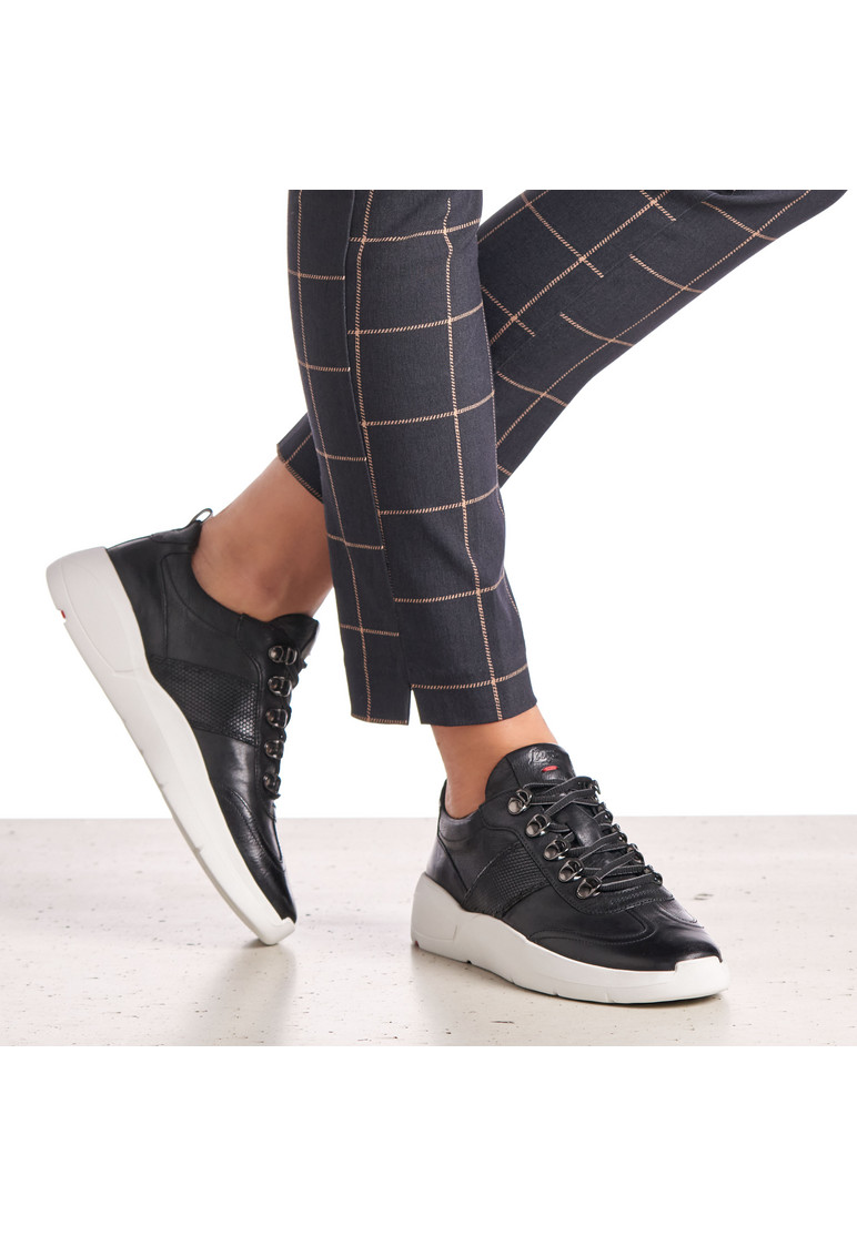 SNEAKER Schwarz
