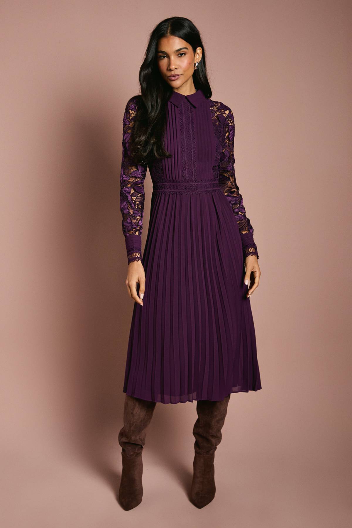 Coast Robe Chemise Mi-Longue à Manches Longues en Dentelle et Plissée