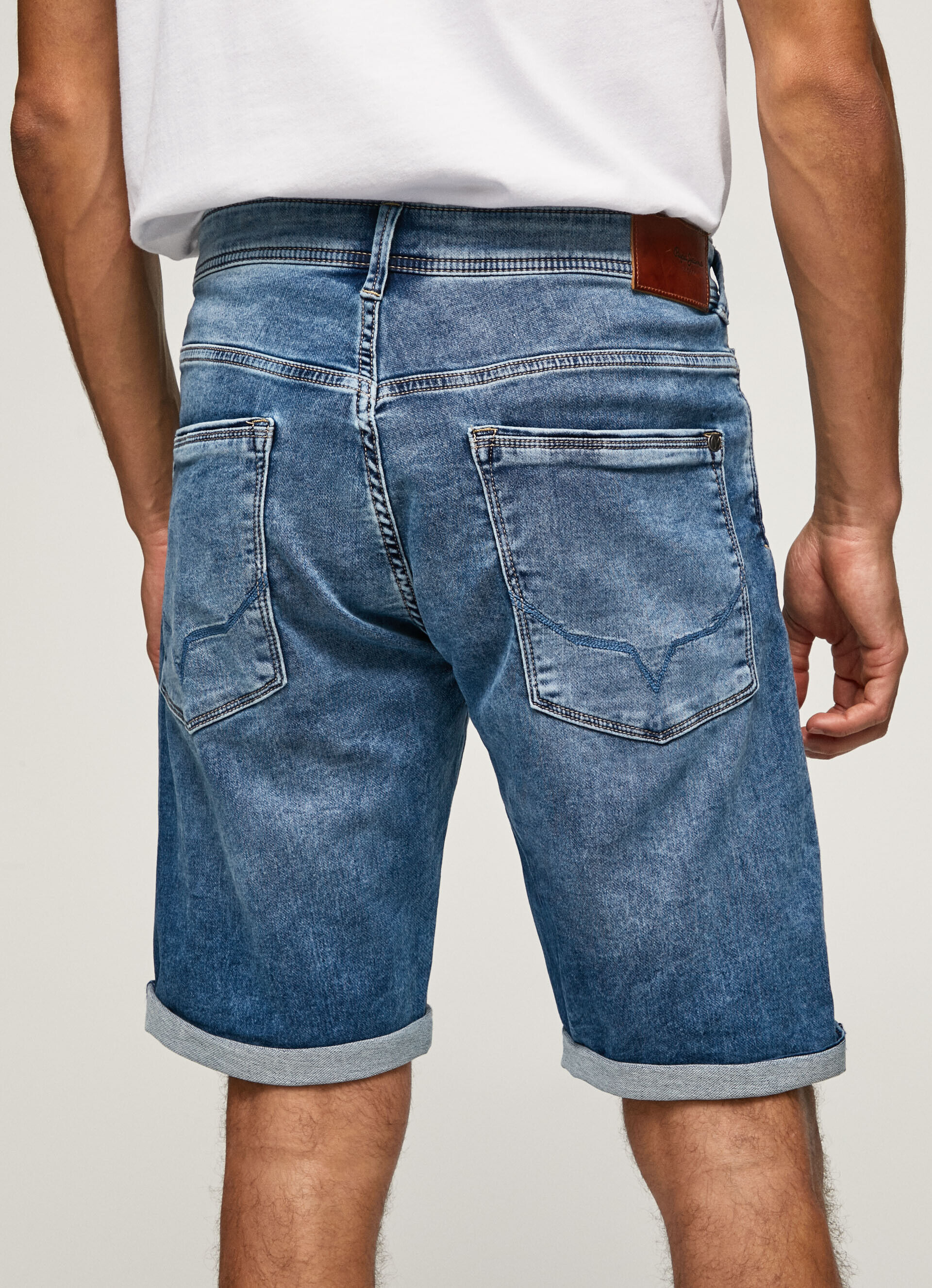 Bermuda Jack de corte regular - jeans