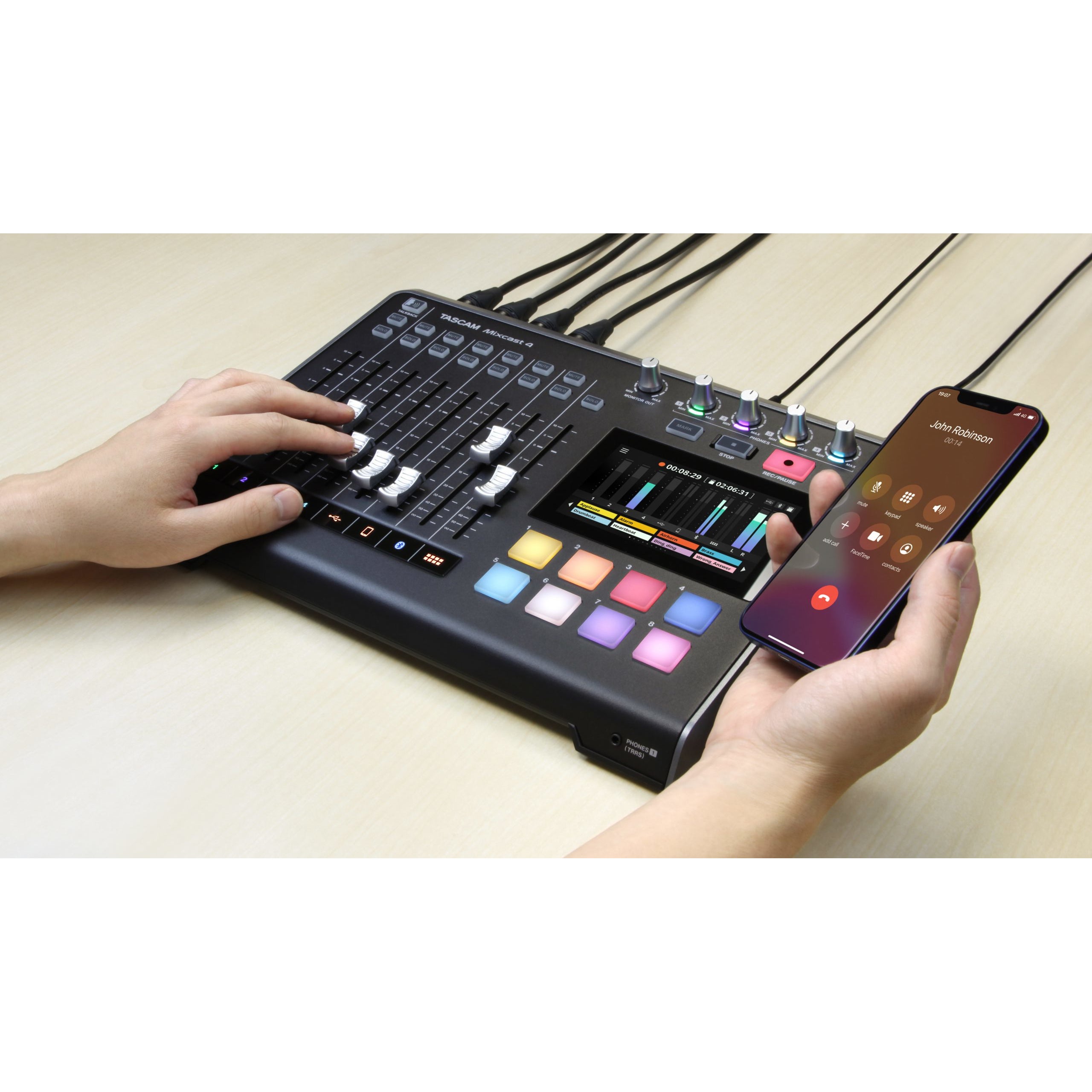 Tascam Mixcast 4 podcast recording console