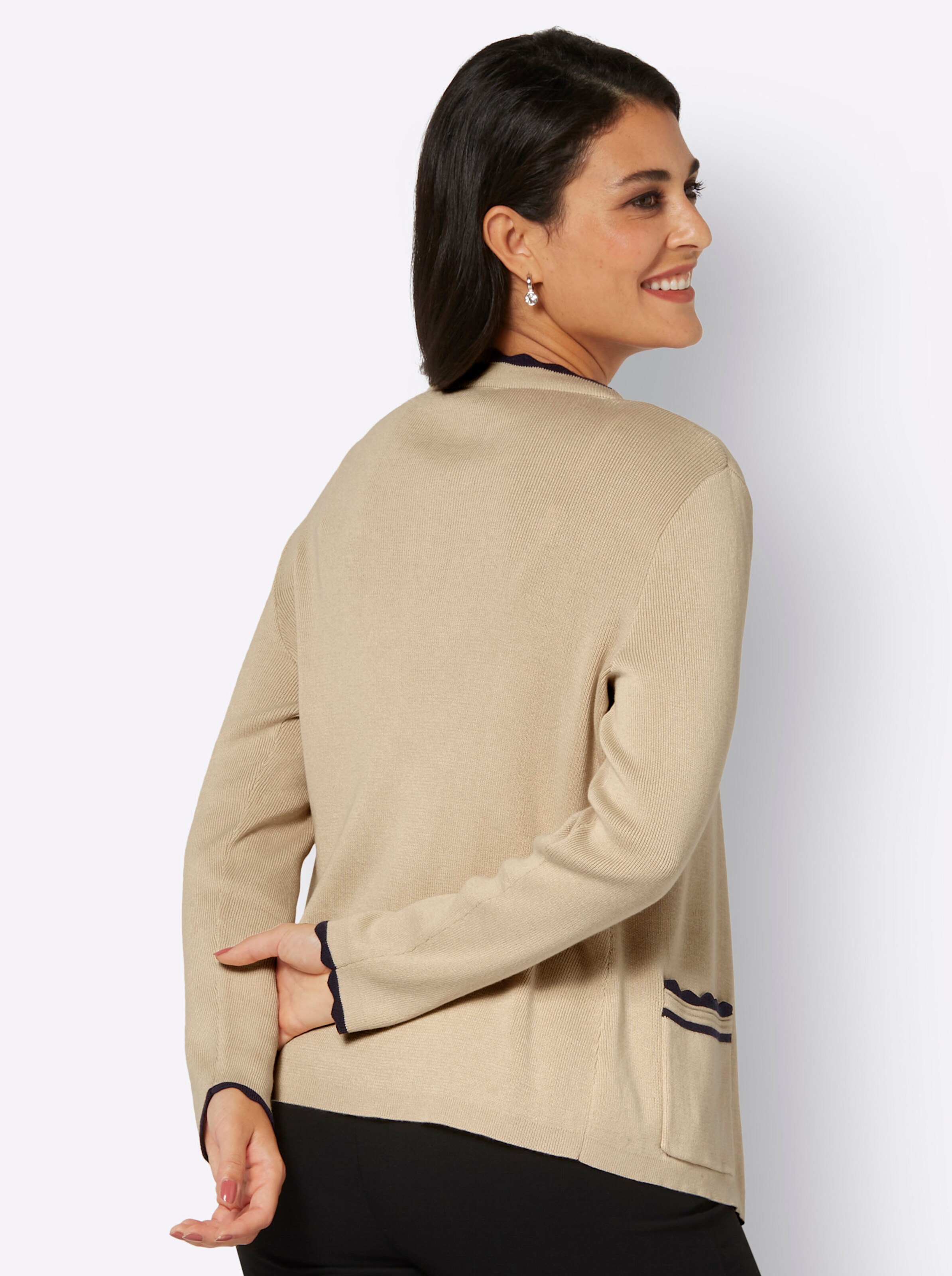 Strickjacke in sand-marine
