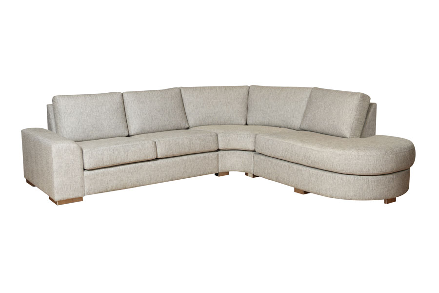 Modern Living U-sofa Sjeselong venstre med 2-seter og cosy corner høyre. Tekstil Brego 3 Grey med Arm A og ben 2 sortbeiset eik.