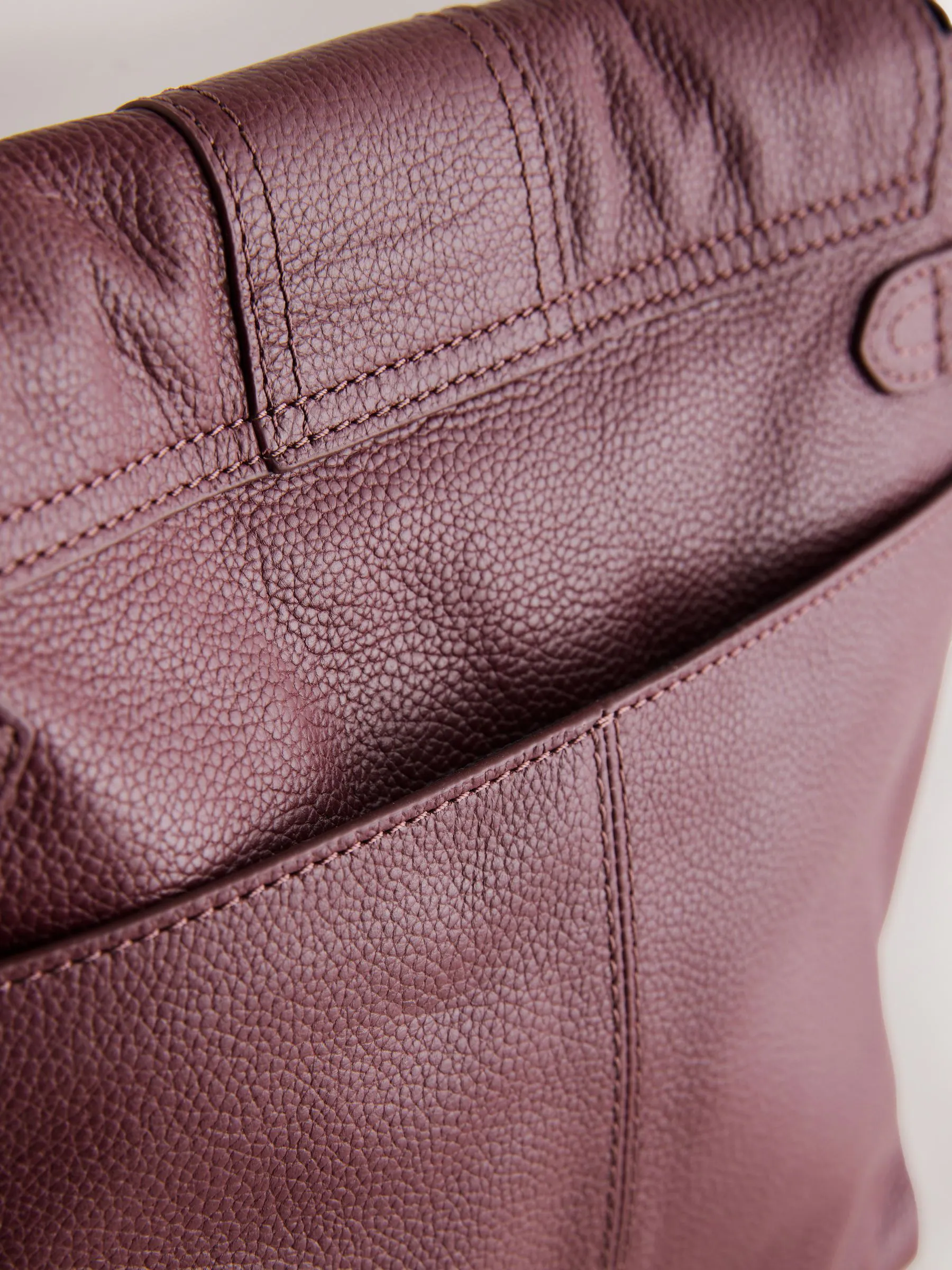 Bordeauxrood - Leren messenger-tas met vak
