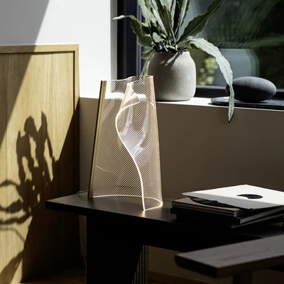 Curtsy Bordlampe 30 x 45 x 17 cm