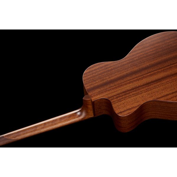 Harley Benton Custom Line CLA-15MCE V Bundle