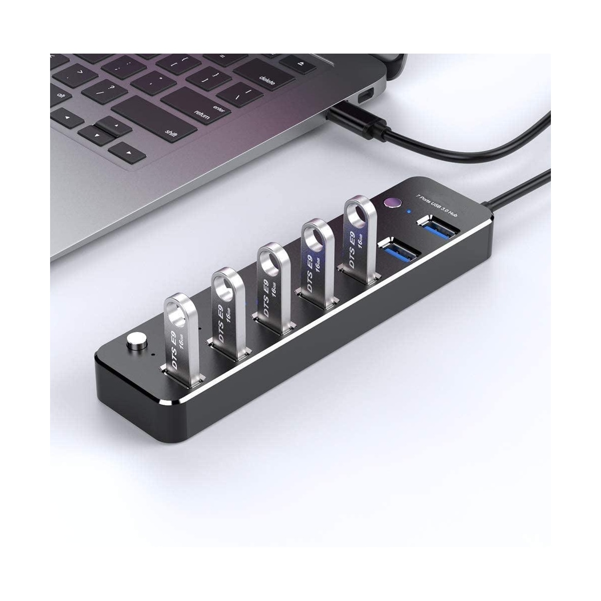 NÖRDIC 7-ports hub USB-C 3.0 5Gbps med individuell bryter 25 cm kabel svart aluminium