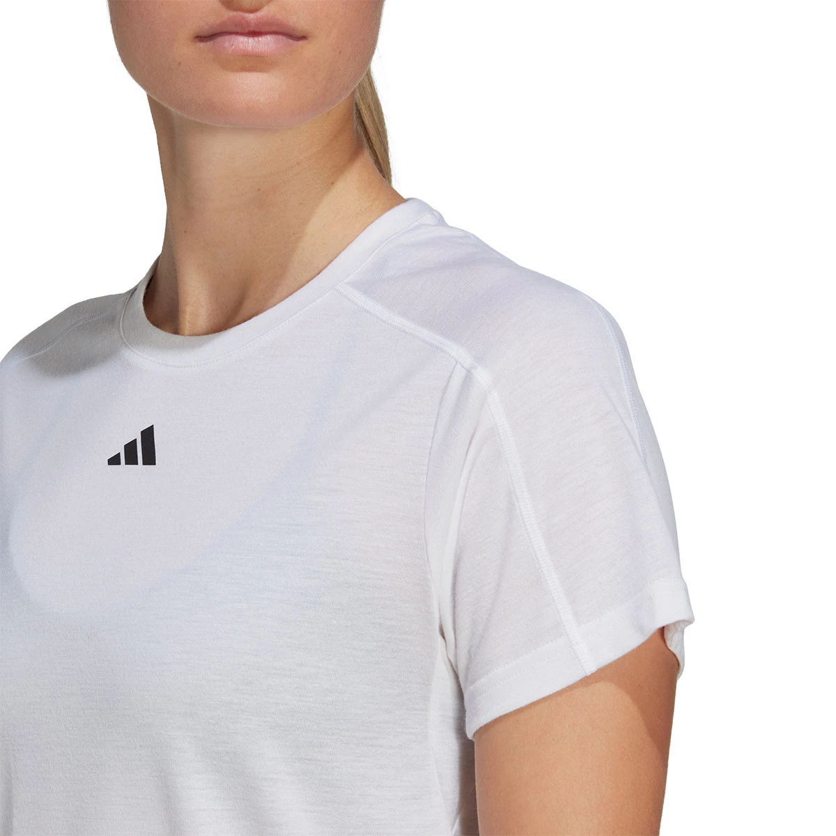T-Shirt adidas Training Essentials Crew Mulher