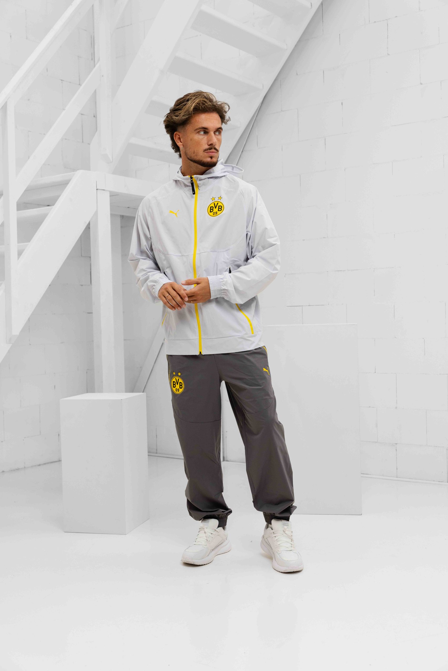 Borussia Dortmund PumaTech Woven Trainingspak Senior 2025/2026
