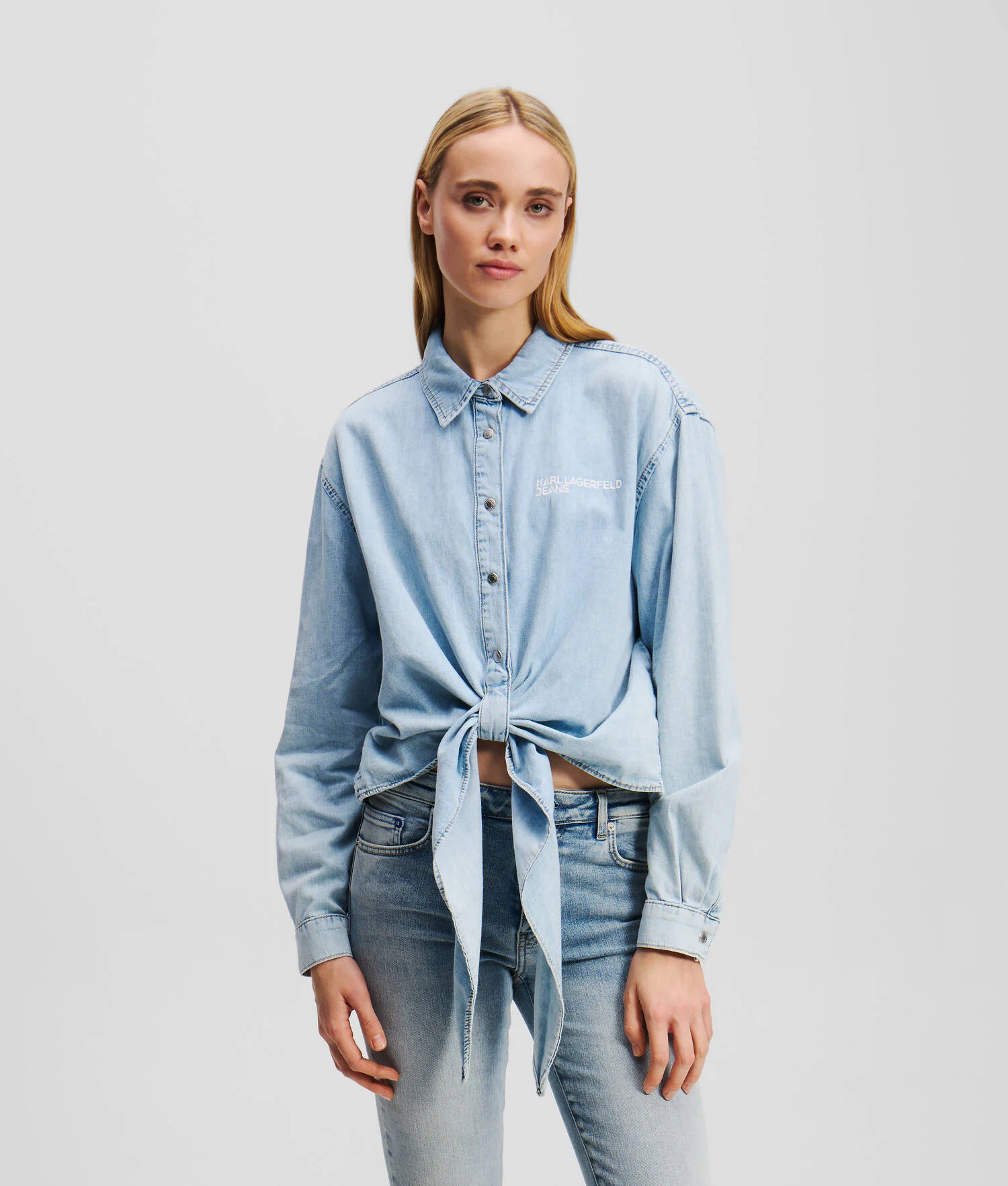 CHEMISE EN DENIM À CRAVATE - Bleu Clair