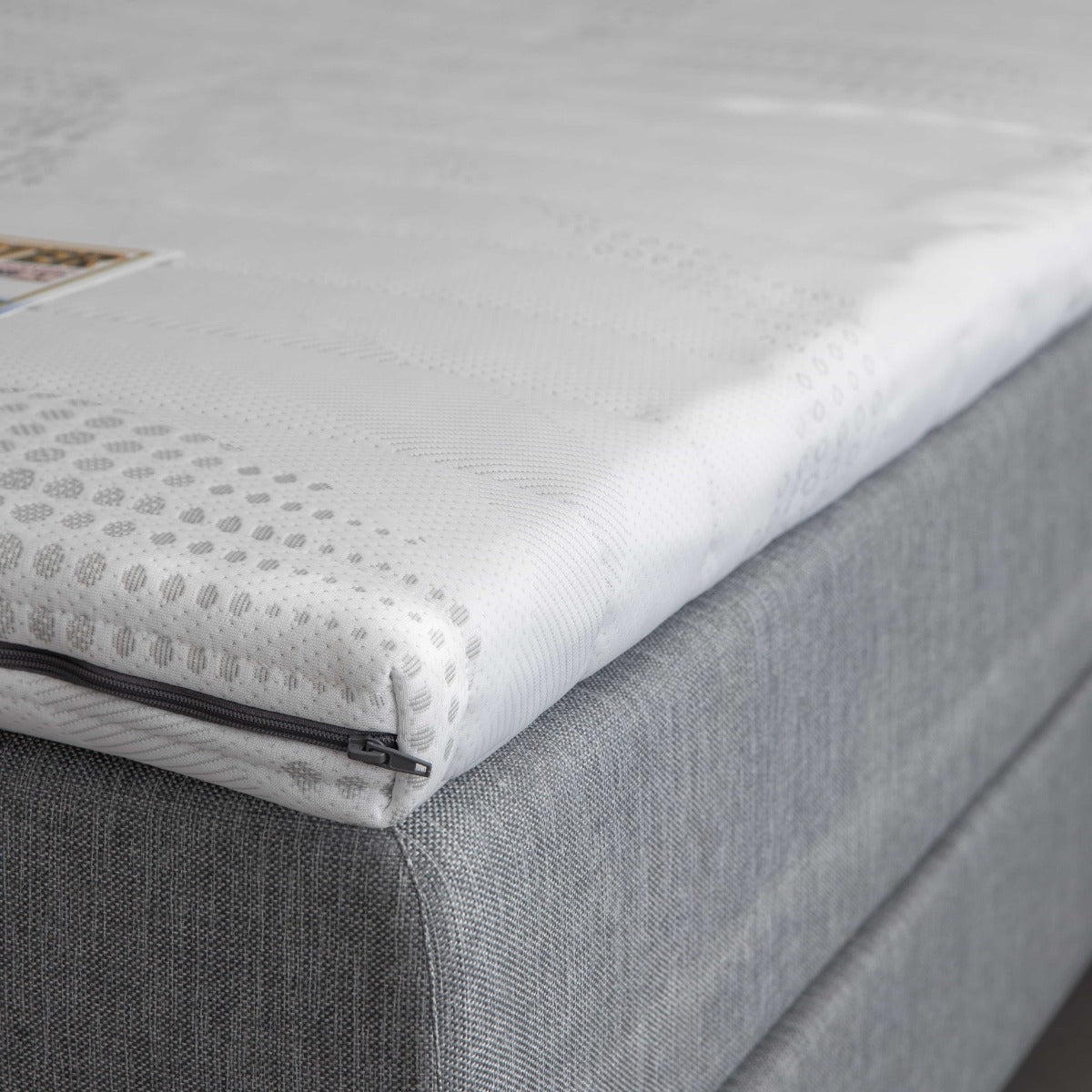 Comforter - Traagschuim Topmatras - 90x190cm