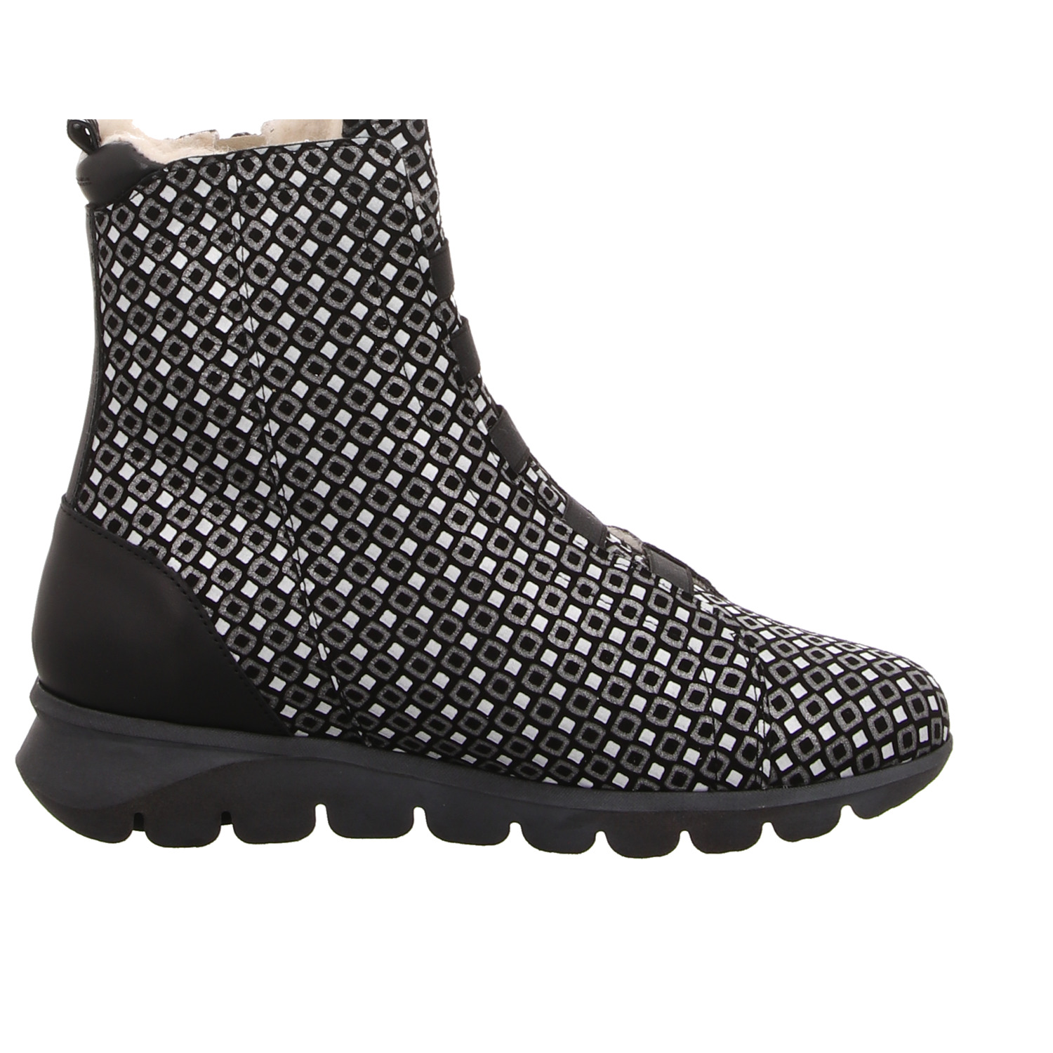 Cloud Stiefelette schwarz