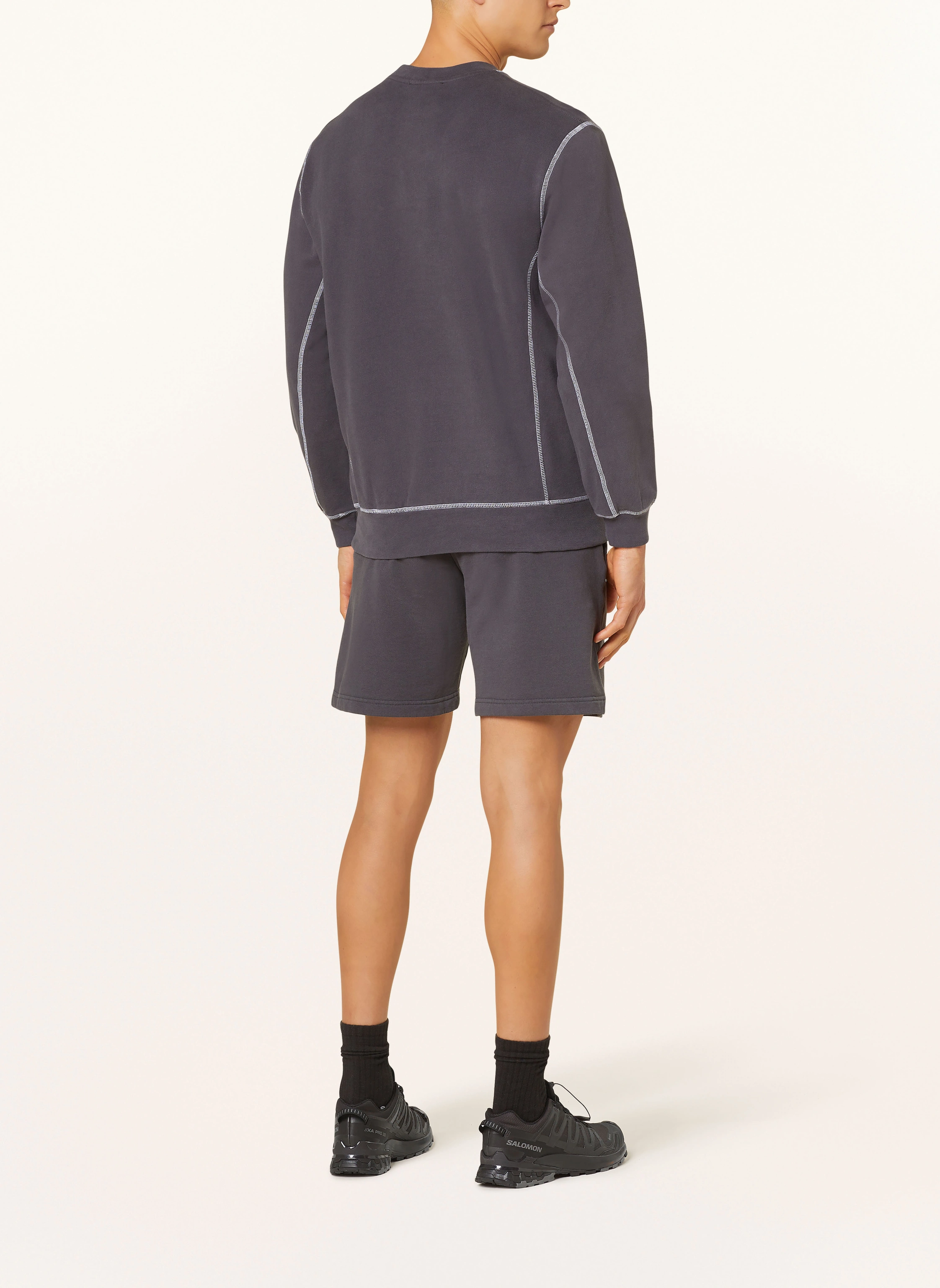 parel. Sweatshirt