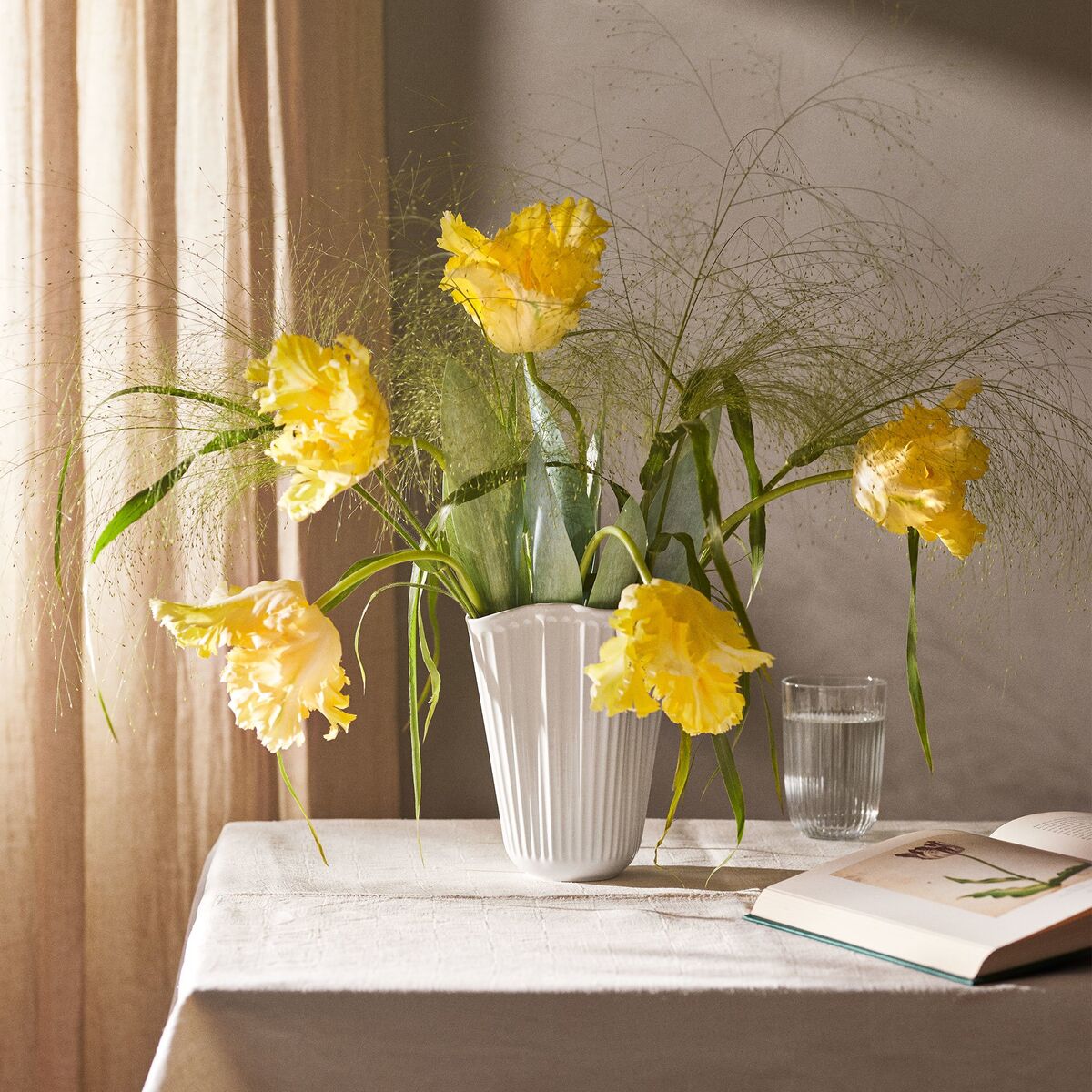 Hammershøi Unfold vase 20,5 cm, hvit