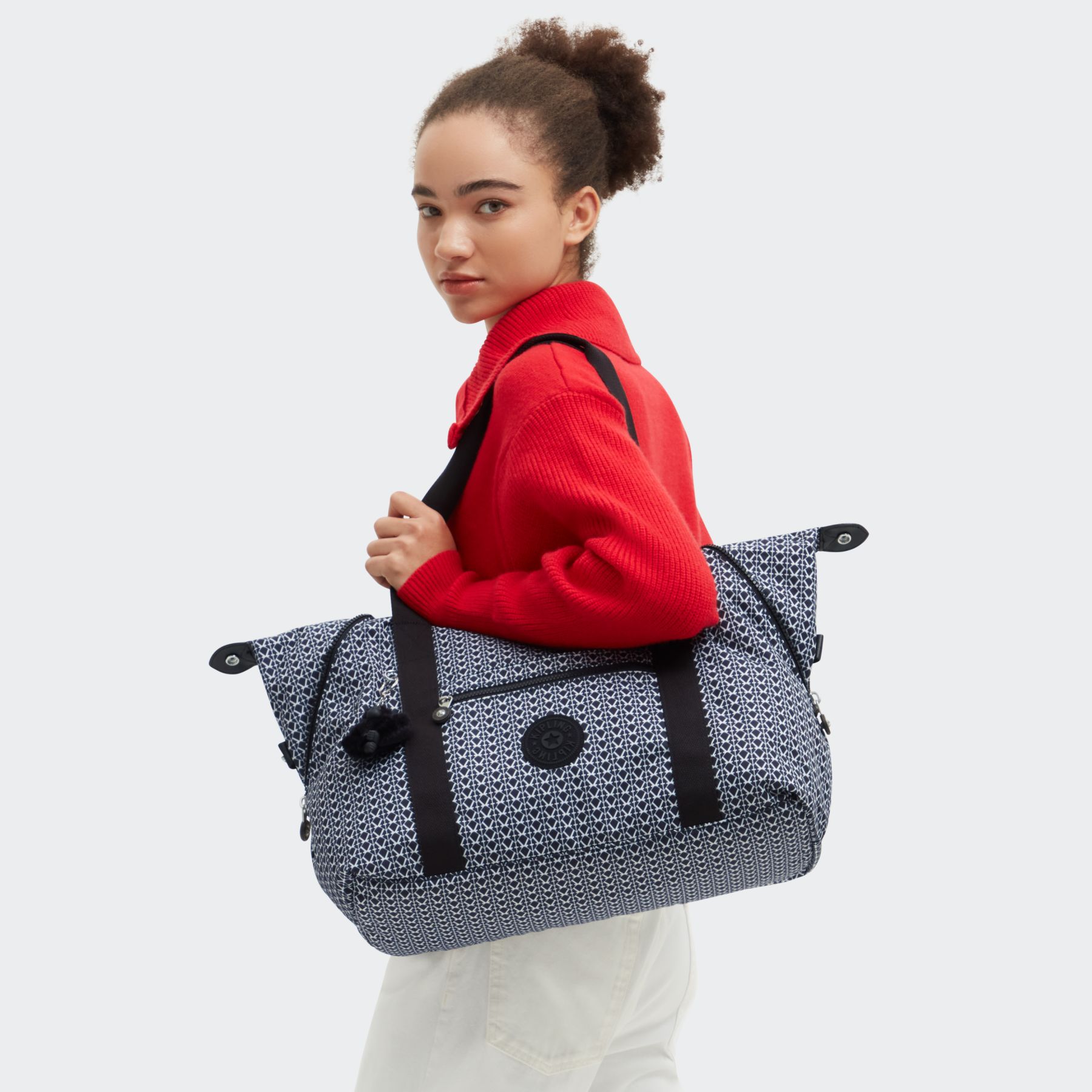 ART M Sac fourre-tout multi-usage taille moyenne avec manchon pour valise - Signature Print