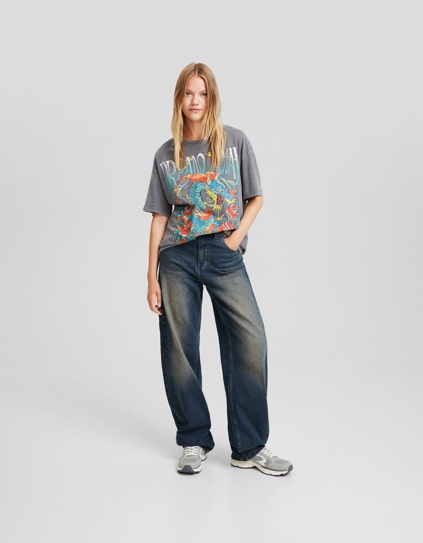 Camiseta oversized de manga curta estampada