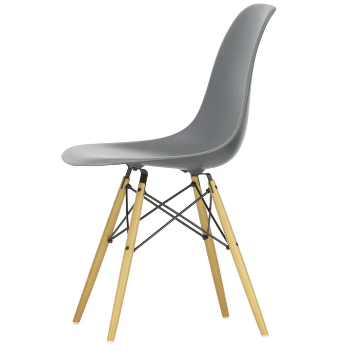 Vitra - Eames Plastic Side Chair DSW RE, Ahorn gelblich / granitgrau (Filzgleiter weiss)
