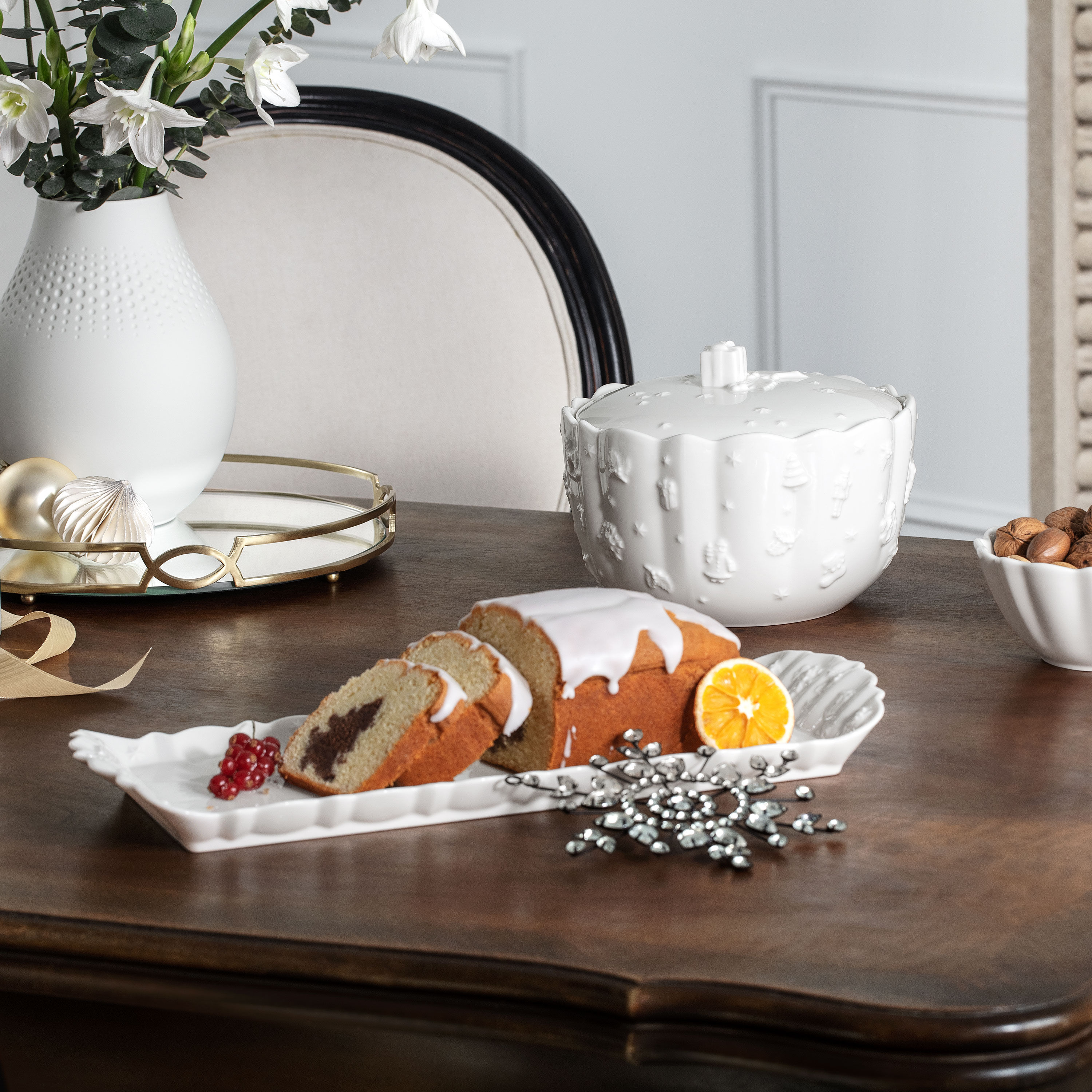 Toy's Delight Royal Classic Cake plate White, 15.8'' x 6.3'', Premium Porcelain