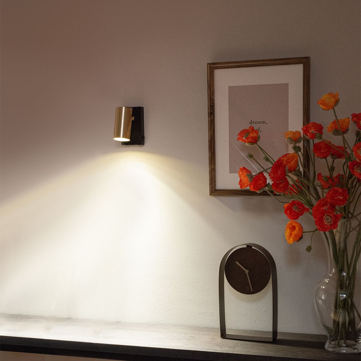 Wandlamp zwart met goud verstelbaar met schakelaar - Jeana Luxe
