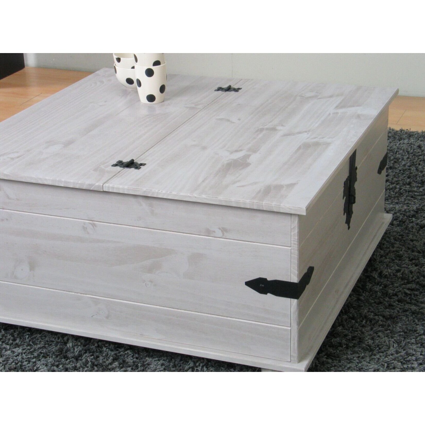 Kiefer Truhentisch New Mexico Mexiko grau massiv Couchtisch Truhe Holztruhe