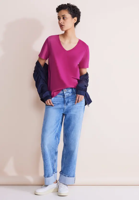 Basic V-Neck Shirt - smell of rose
