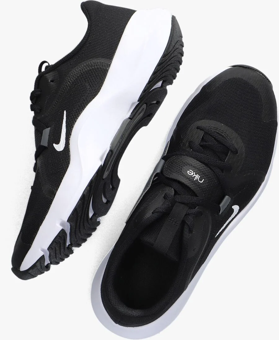 NIKE zwarte nike lage sneakers w in season tr 13