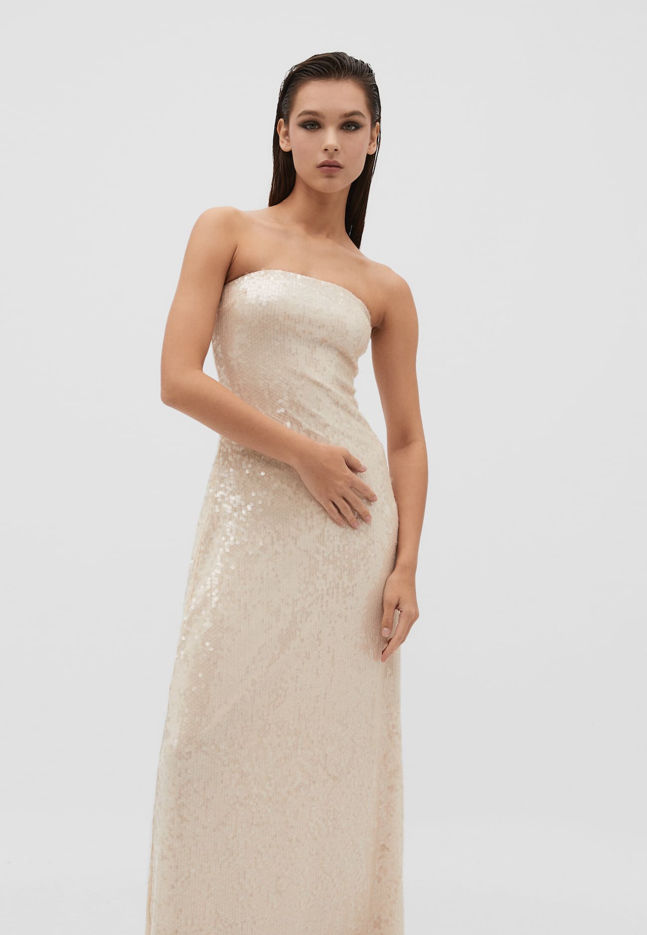 Vestido longo bandeau com lantejoulas