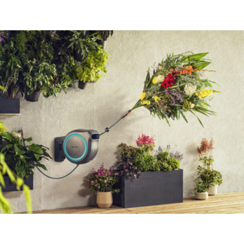 Gardena wandslangenbox Roll Up 25 meter incl. tuinspuit