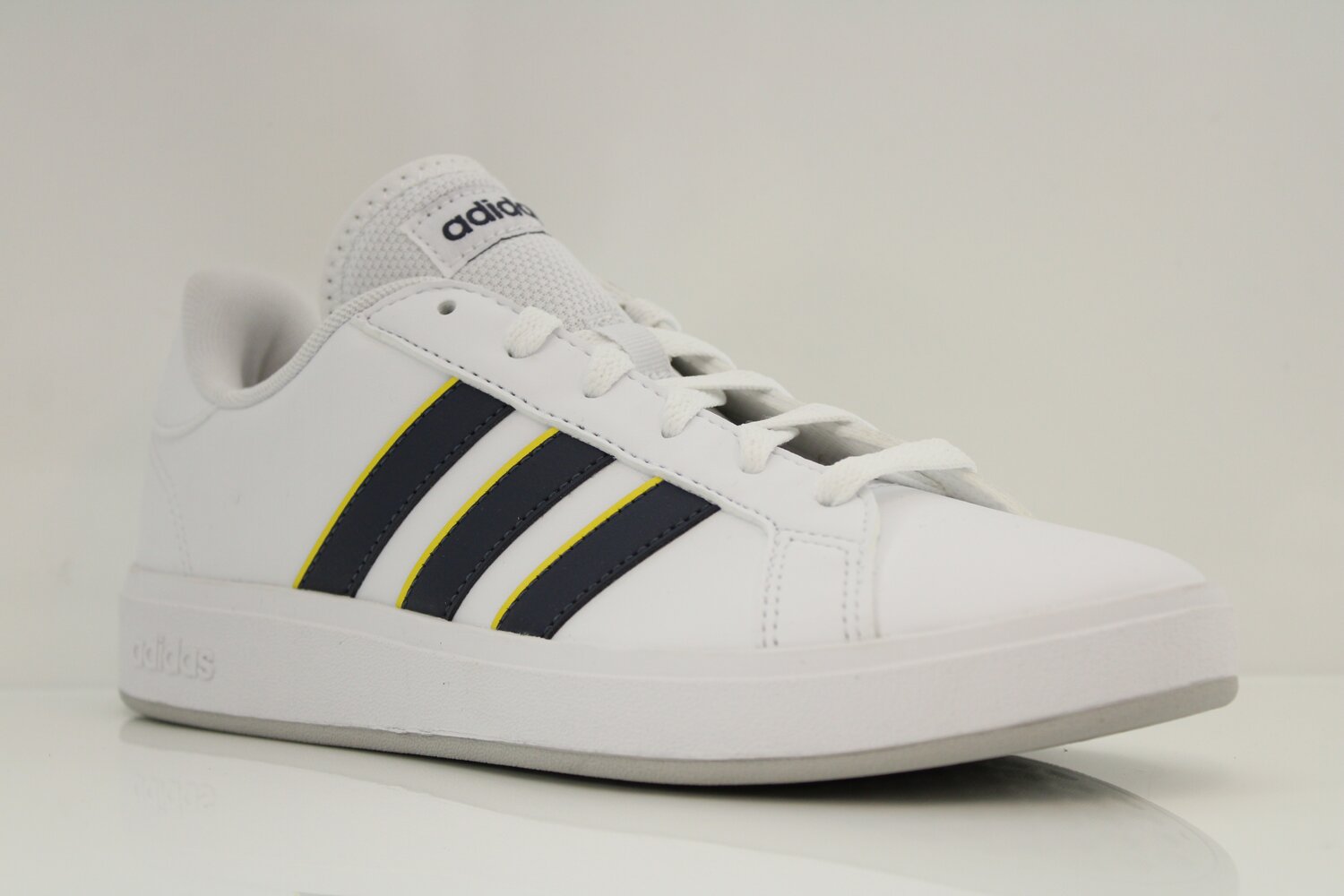 Adidas Sneaker