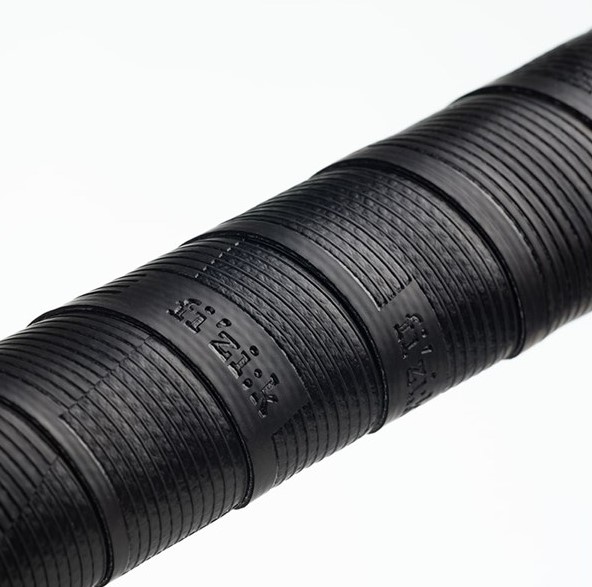 Fizik Vento Microtex Solocush Tacky 2,7mm Styrbånd Sort