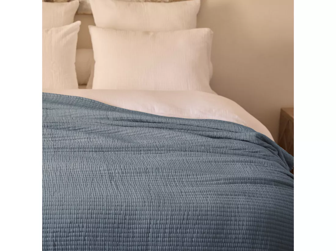 Dessus de lit 230x250 cm en coton lavé SEVILLE bleu abysse