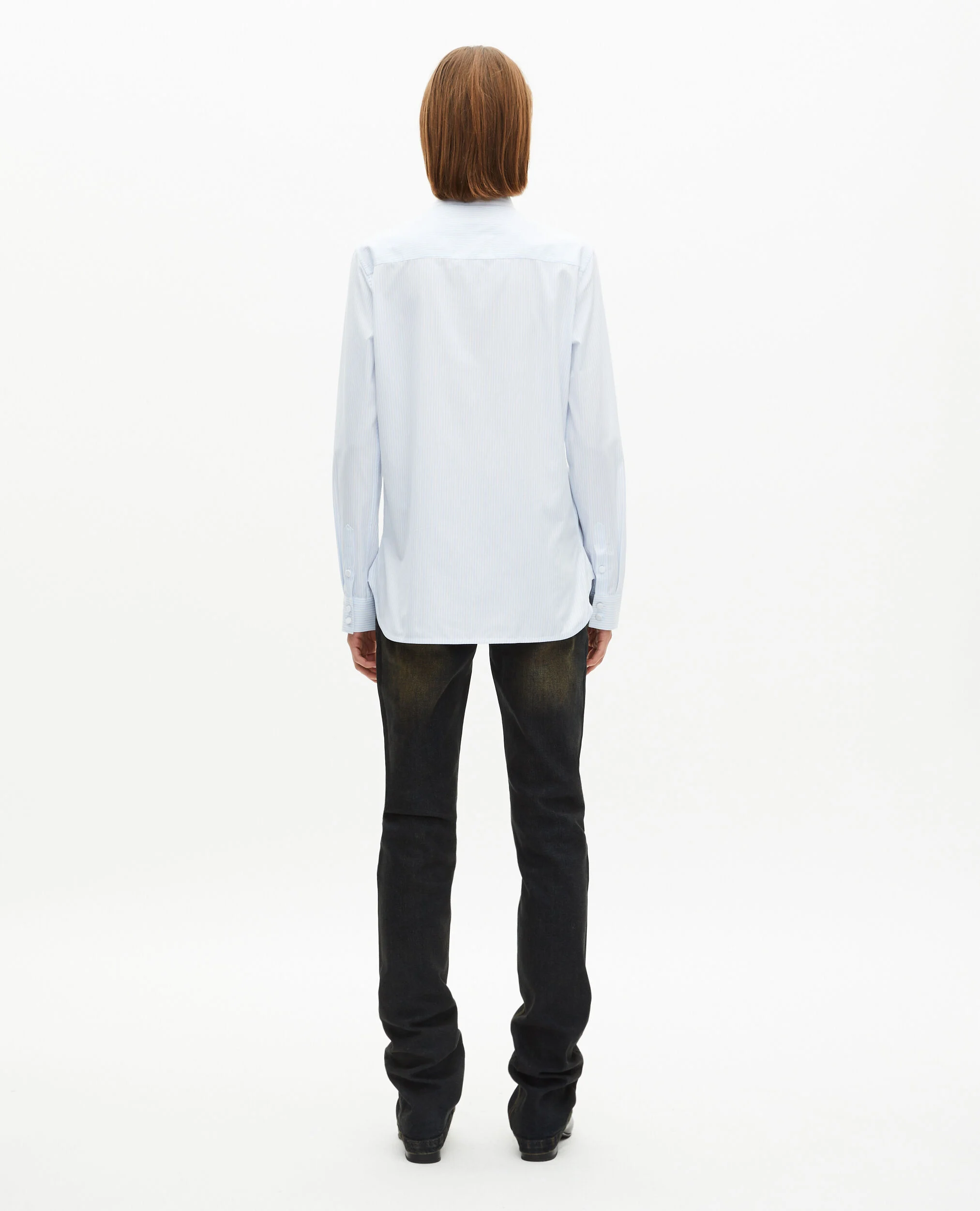 Chemise à fines rayures bleu clair