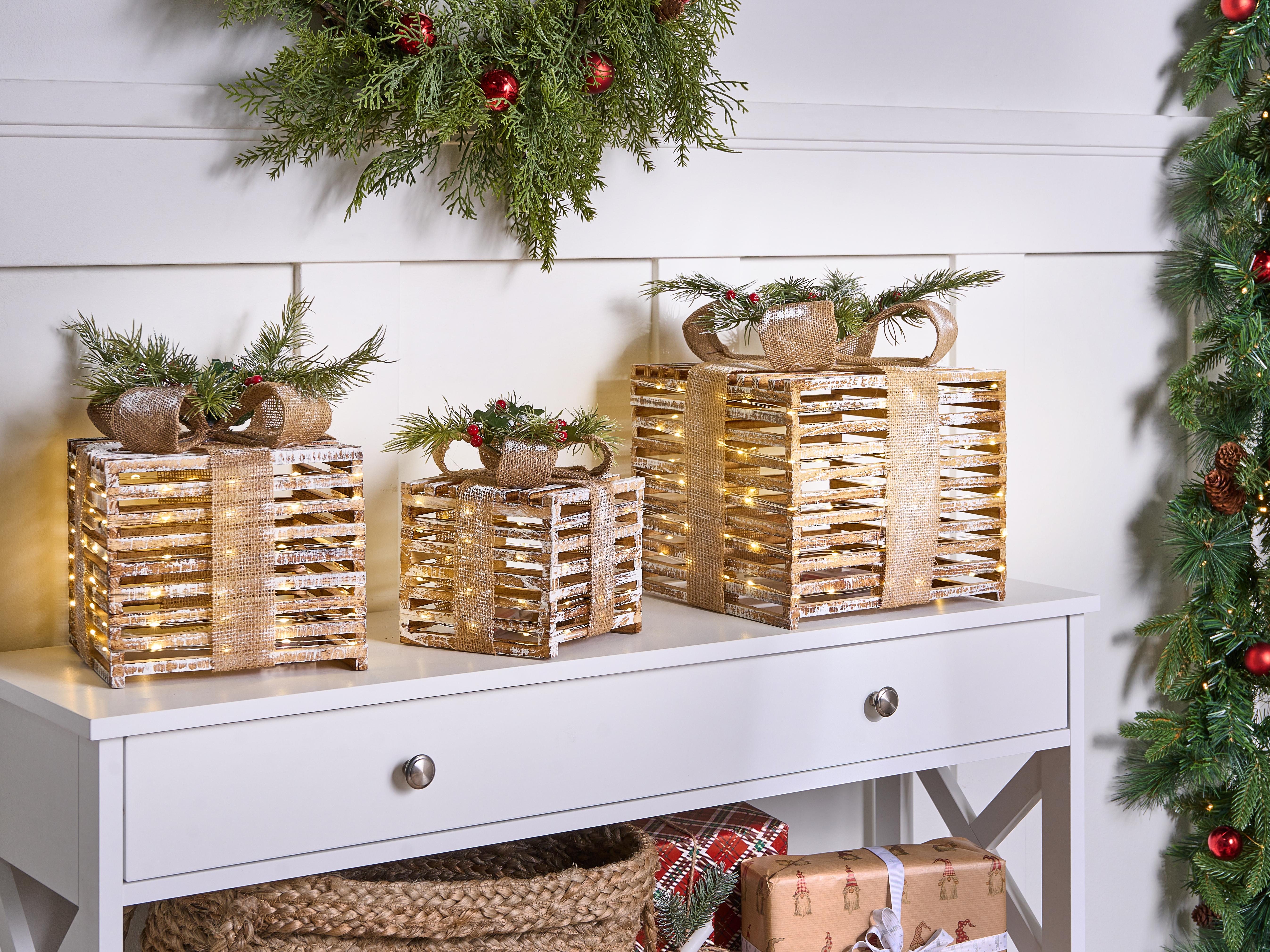 Set van 3 kerstdecoraties LED ROINE Kerstcadeaus 15/20/25 cm Bruin