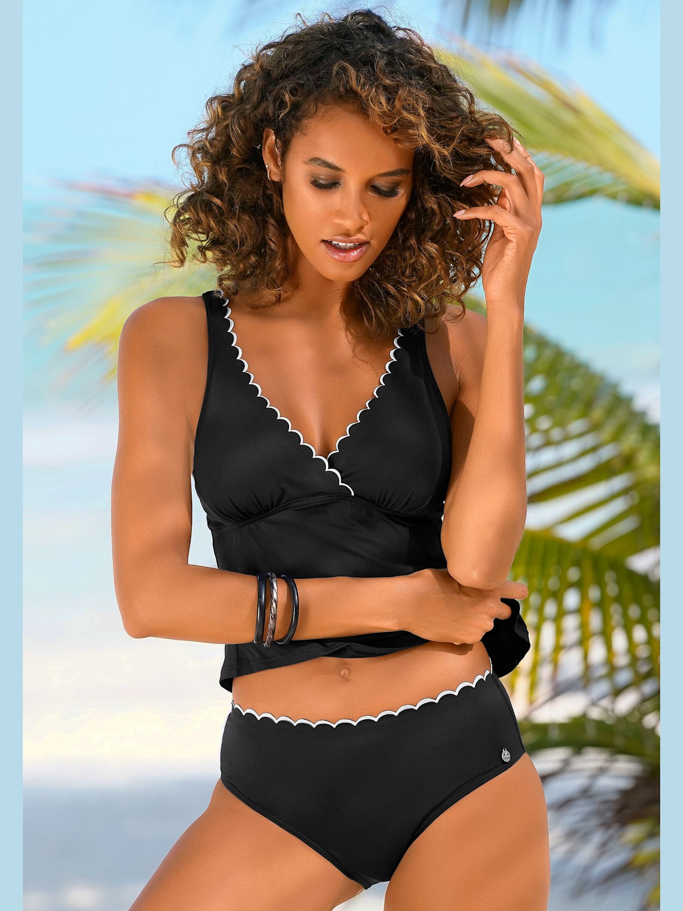 Haut de maillot de bain à armatures double bordure cocotte