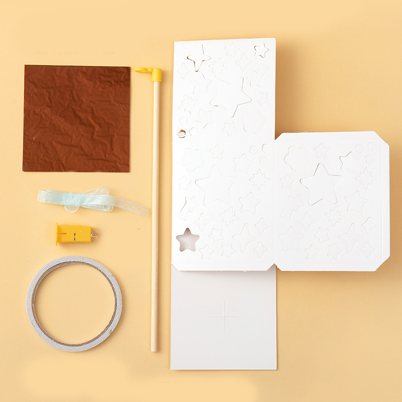 (17-tlg. Set) 10x12cm LED Papier Laterne Kinder DIY Bastel Laterne inkl. Lampion Stab / Farbfolien / Organza Band (inkl. LR44 Batterien) - Sterne