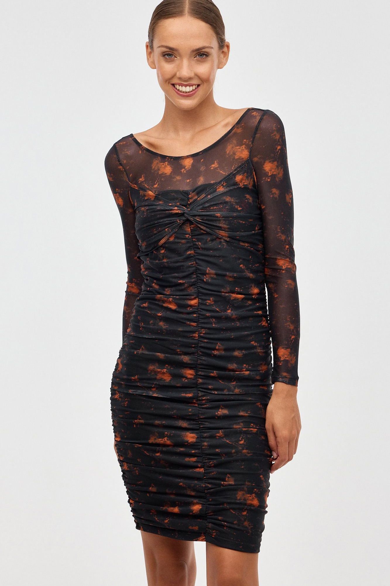 Vestido curto de tule estampado