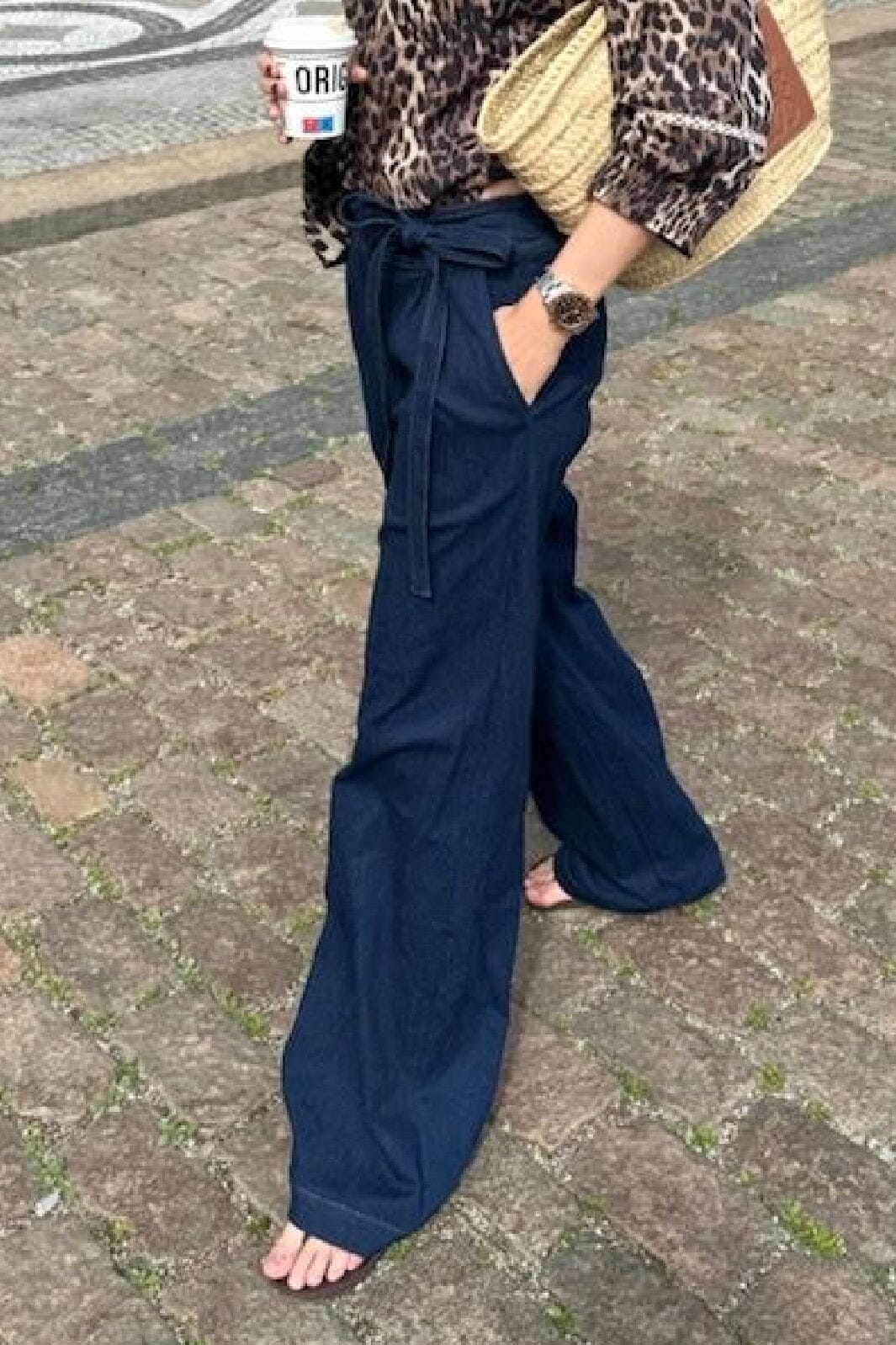 Continue Randi Pants solid blue