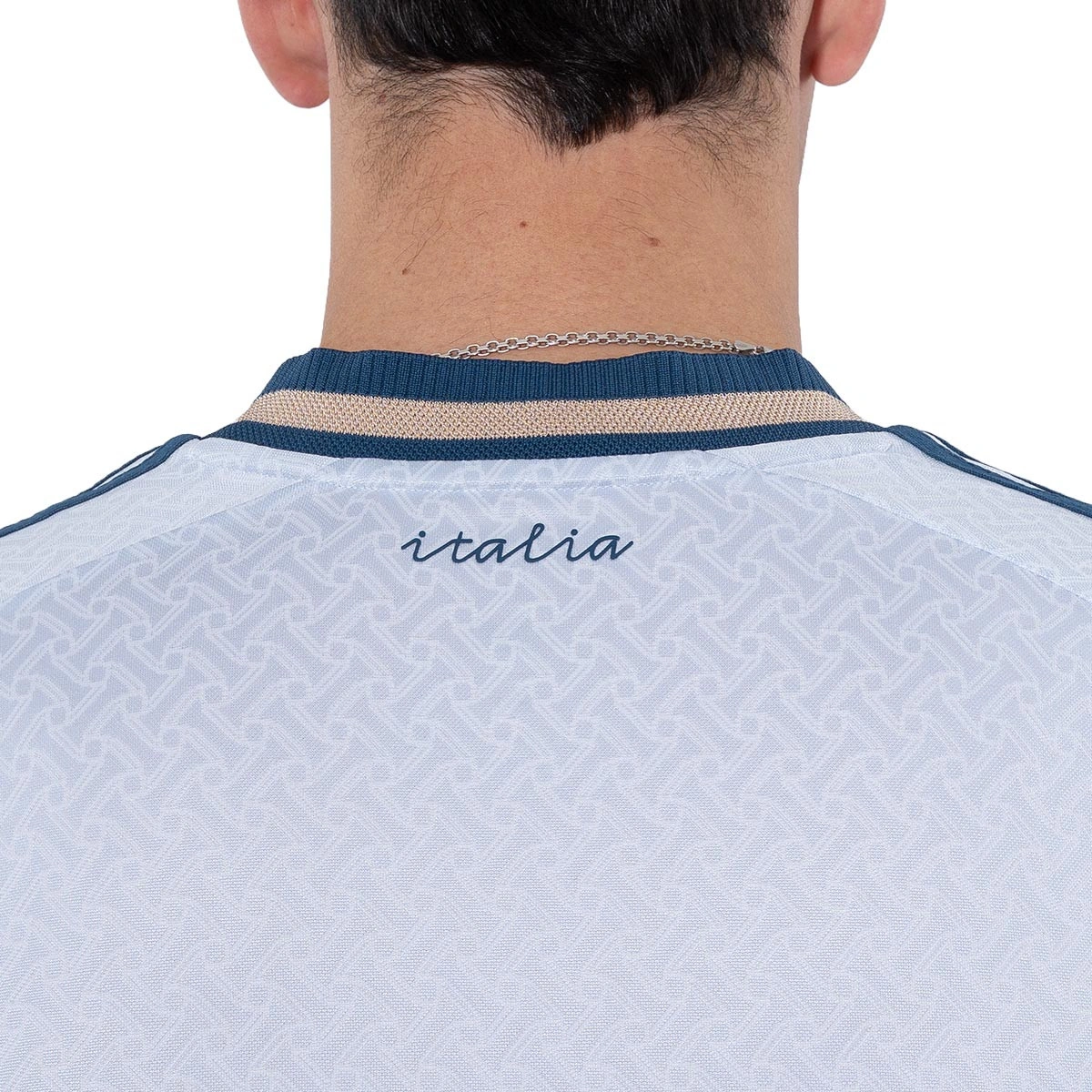Camisola adidas Authentic Itália Segundo equipamento Mundial 2026