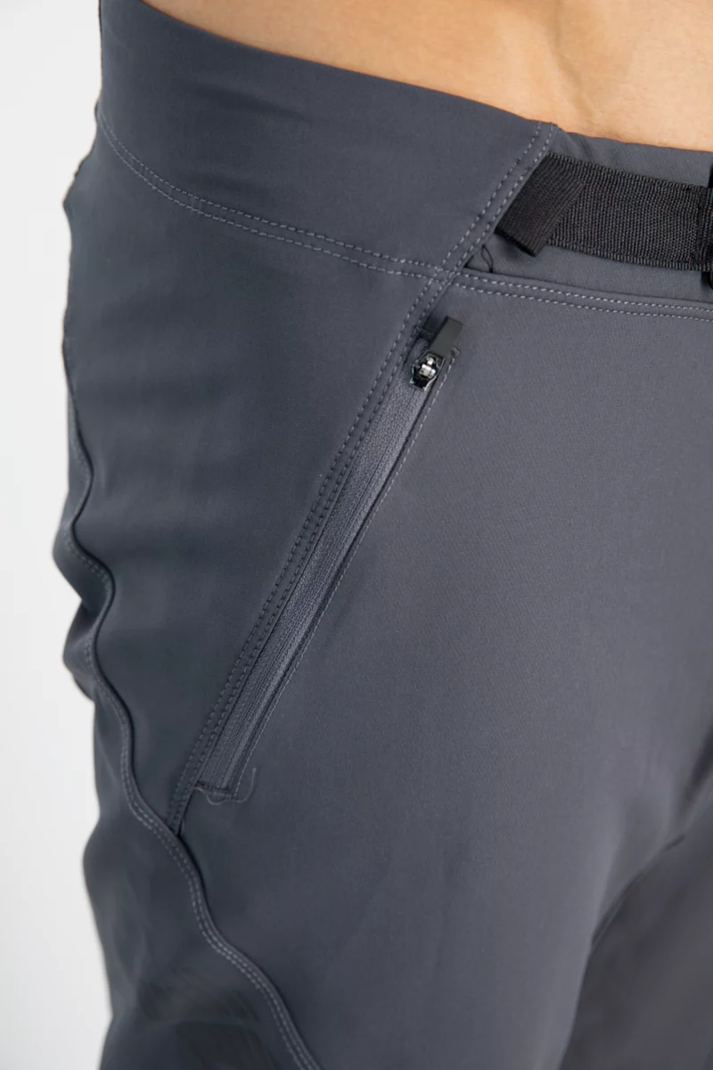 100 PERCENT Airmatic Herren Short