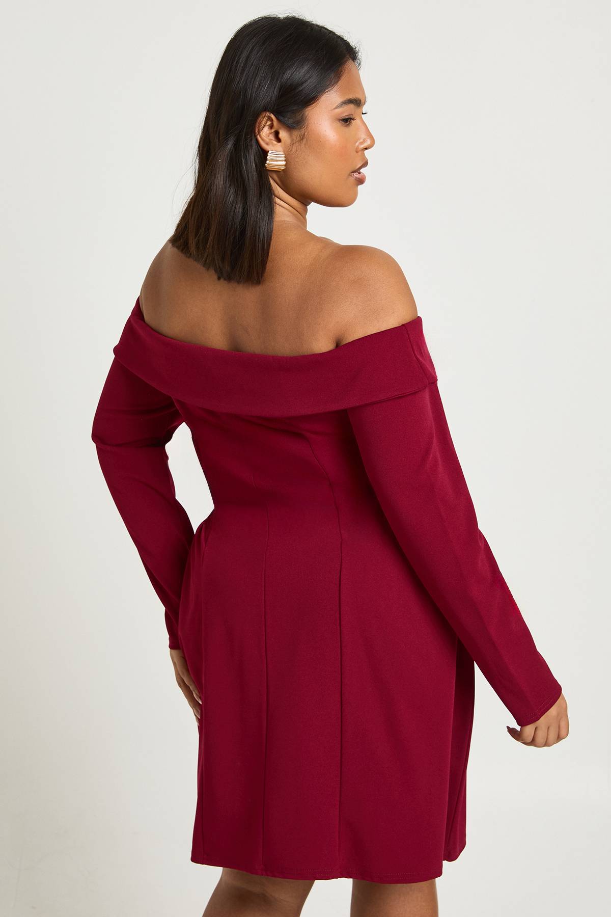 boohoo Robe Mini Évasée Grande Taille à Décolleté Bardot