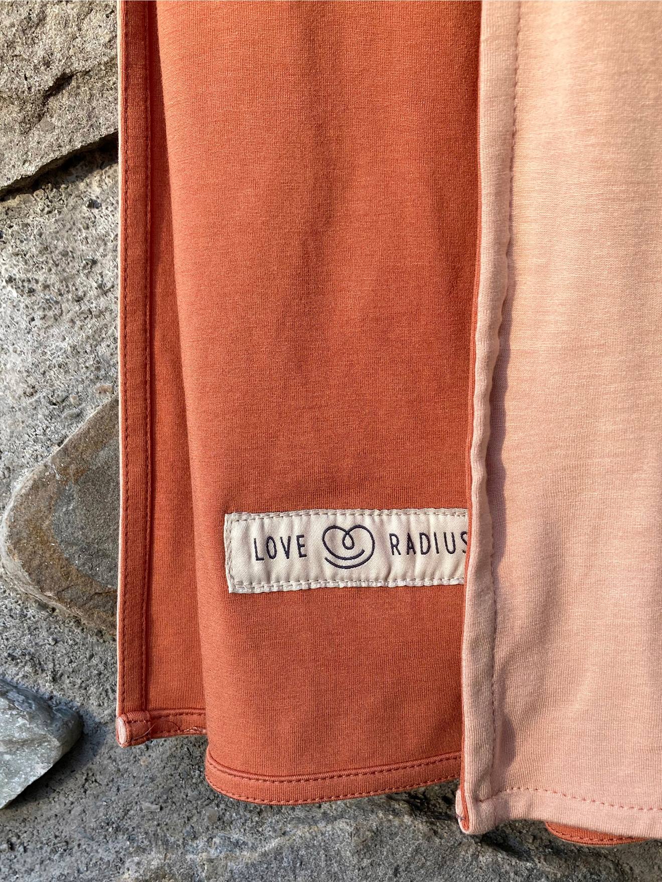 Cachecol pequeno sem nó LOVE RADIUS, cinza médio, liso