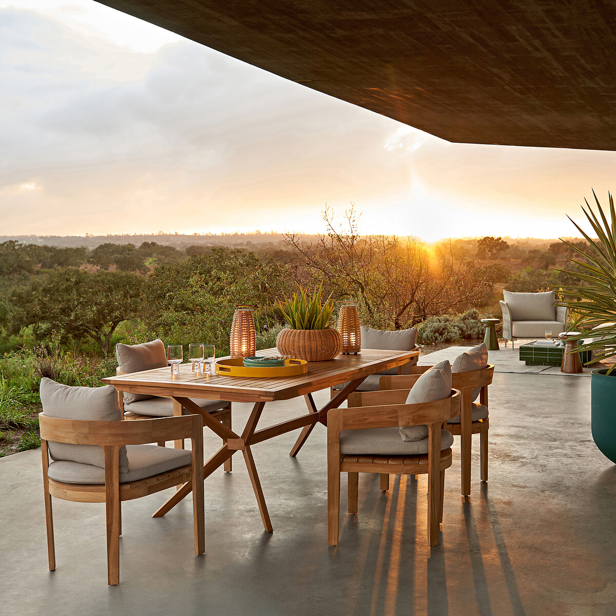 AM.PM<br>Mesa de jardim retangular em acácia, Jakta