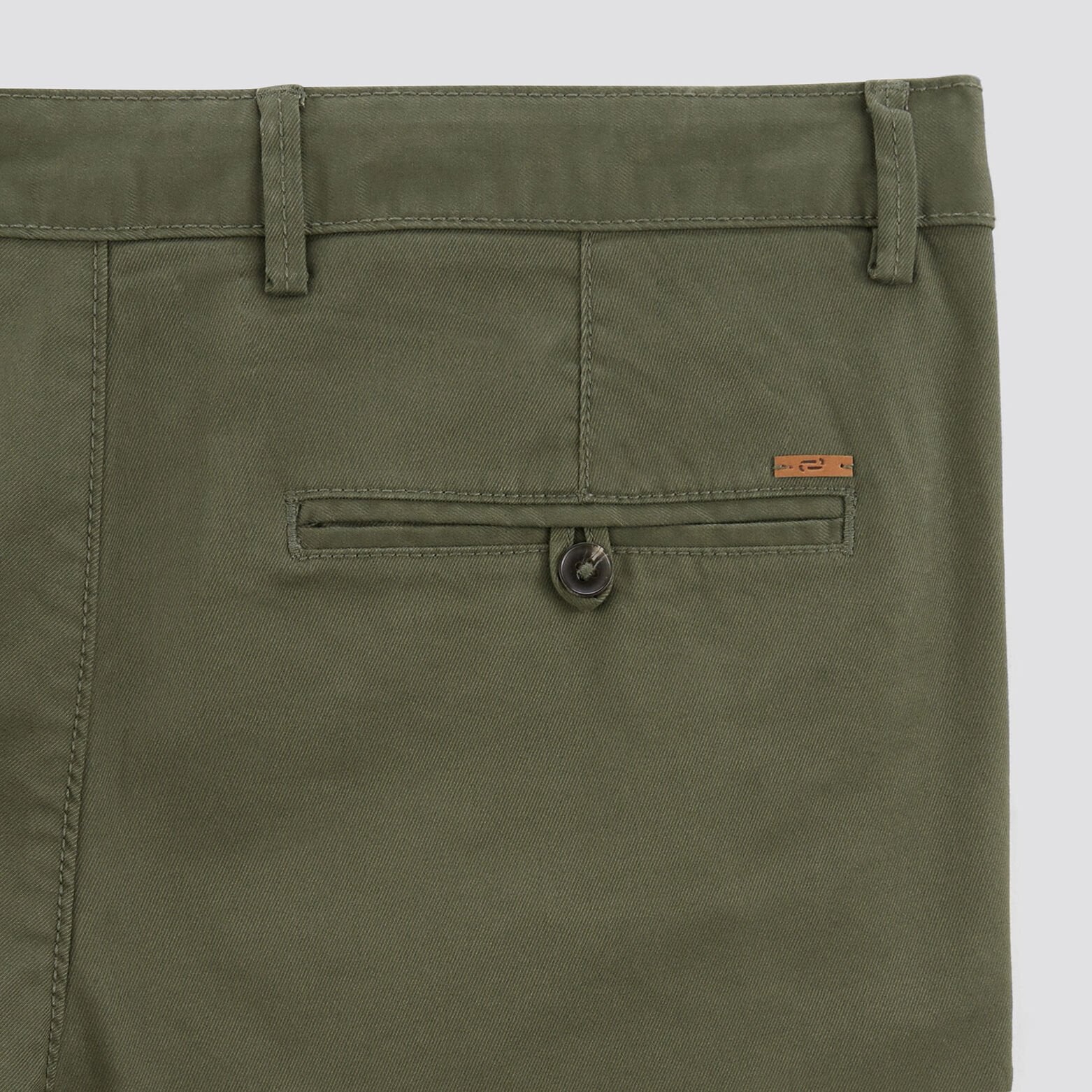 Pantalon chino regular 'le parfait by JULES' Vert kaki